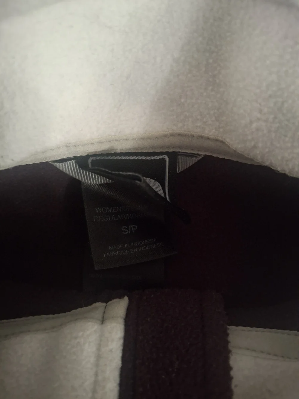 The North Face Men's Two-Tone White and Dark Plum Fleece Jacket